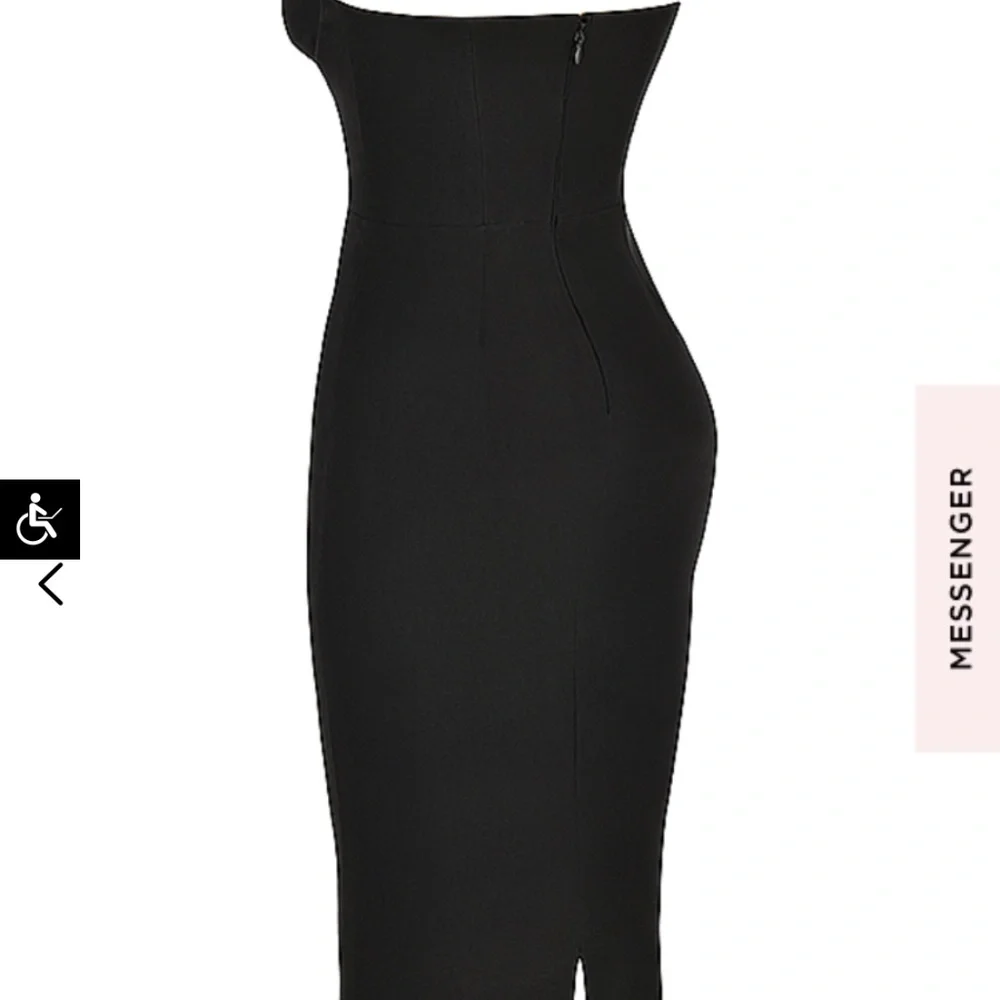 Lucia BLACK STRAPLESS CORSET MAXI DRESS - Picture 5 of 7